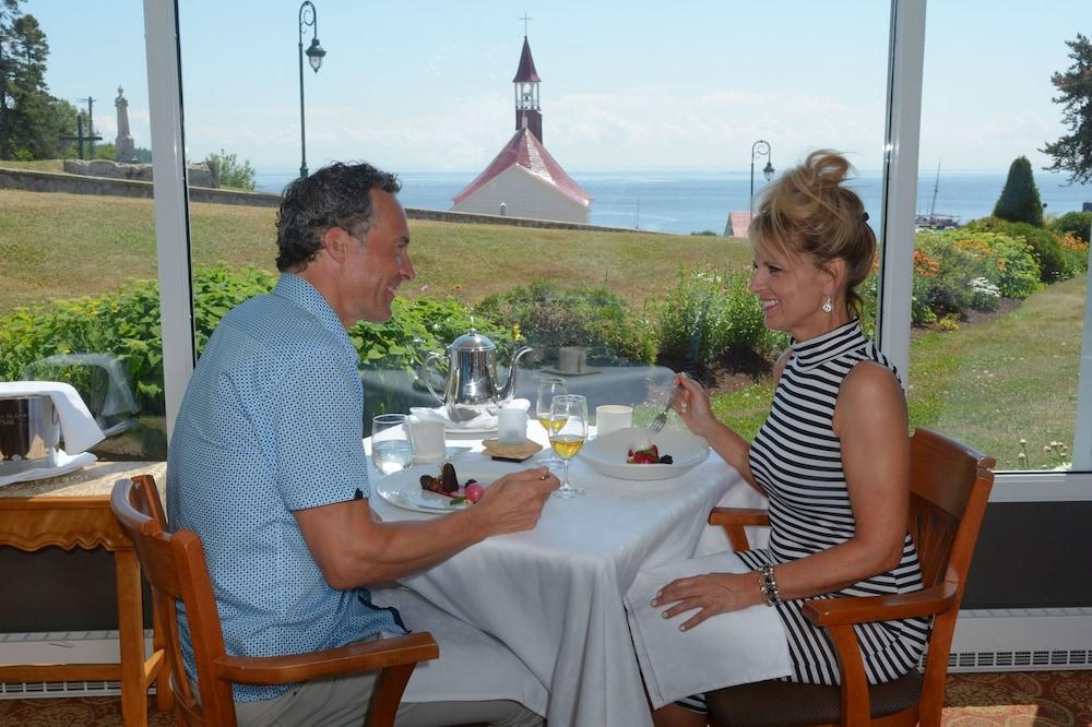 Hotel Tadoussac Exterior foto